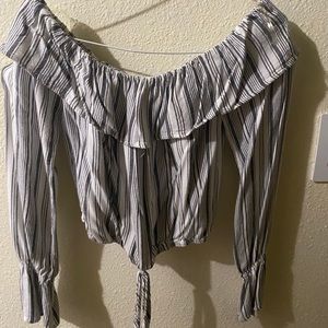 Long sleeve crop top